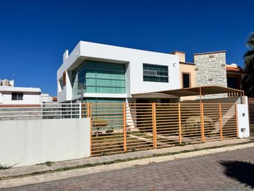 Casa en venta en Campestre San Juan, SJR, Querétaro