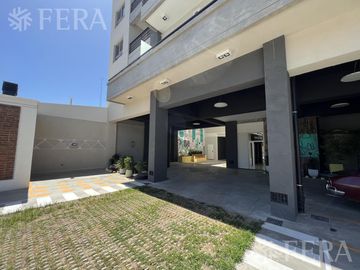 Venta departamento 2 ambientes con balcón en  Villa Domínico (24075)