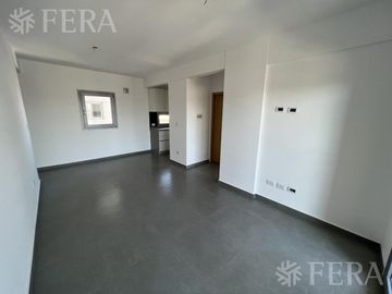 Venta departamento 2 ambientes con balcón en  Villa Domínico (24075)