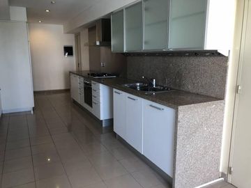 RESERVADO Venta piso Altisimo Le Parc Puerto Madero Libre ya! Opcional cochera