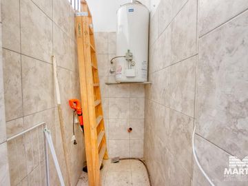Chalet 3 ambientes reciclado a nuevo con patio - Martínez
