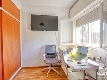 Chalet 3 ambientes reciclado a nuevo con patio - Martínez