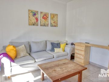 Chalet 3 ambientes reciclado a nuevo con patio - Martínez