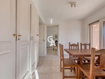 Casa en  Venta 5 ambientes  AL GOLF en Mayling Club de Campo