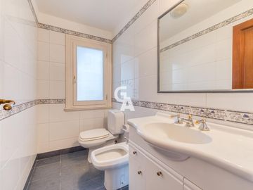 Casa en  Venta 5 ambientes  AL GOLF en Mayling Club de Campo