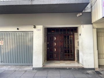 Departamento de 3 despachos en Venta - Ramos Mejia Centro