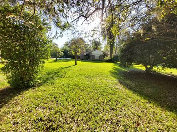 Se vende casa en Roldan 2500 m2 terreno.