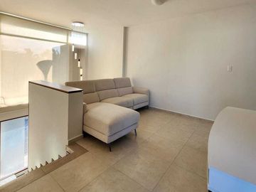 Casa en VENTA jardin de 200 m2 en LOMAS DIAMANTE