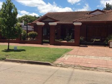 Casa en Glew