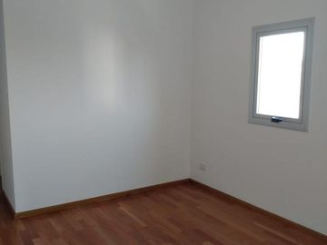 Departamento - Olivos-Vias/Maipu