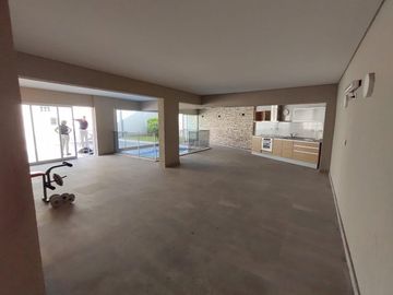 Departamento - Adrogue