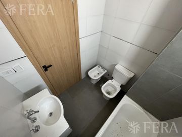 Venta de departamento 2 ambientes con balcón ( 24070)