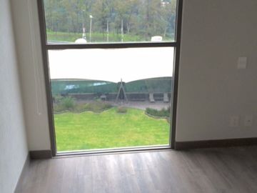 Departamento con balcón en Be Grand Lomas