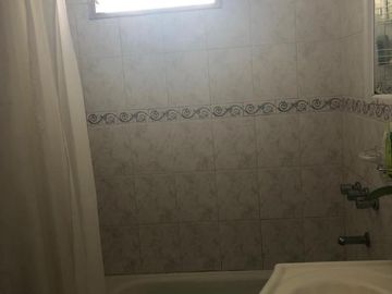 Vicente López - Excelente Departamento de 3 amb s/Av. Maipú próximo a CABA!!