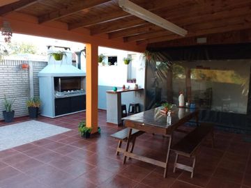 Casa - Claypole