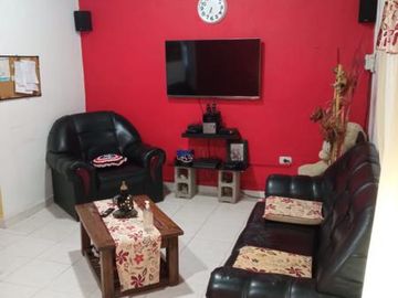 Casa - Claypole