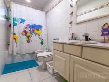 Casa en venta en San Isidro - Santa Rita - 5 dormitorios