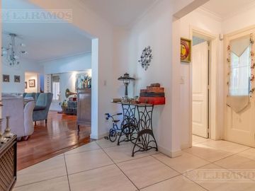 Casa en venta en San Isidro - Santa Rita - 5 dormitorios