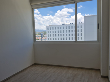 Pent House frente a Hospital Moscati Juriquilla E1