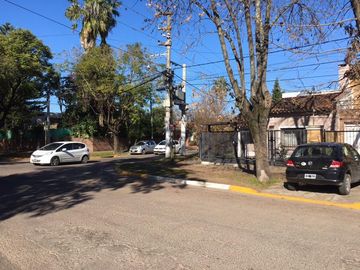 Casa en Jorge Bell y 471 City Bell - Alberto Dacal Propiedades