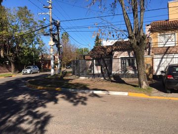 Casa en Jorge Bell y 471 City Bell - Alberto Dacal Propiedades