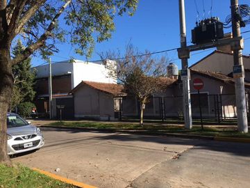 Casa en Jorge Bell y 471 City Bell - Alberto Dacal Propiedades