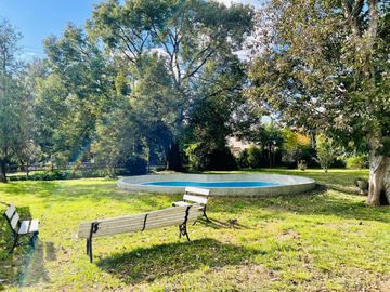 Casa en venta - 4 Dormitorios 2 Baños - Cochera - 1.000Mts2 - Chascomús