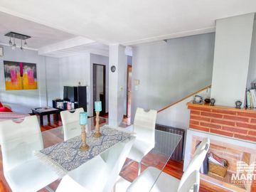 Dúplex: 3 dormitorios con patio, terraza y cochera - Villa Martelli