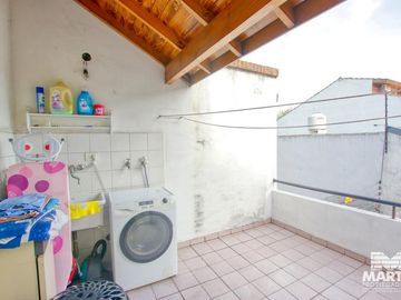 Dúplex: 3 dormitorios con patio, terraza y cochera - Villa Martelli