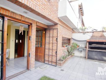 Dúplex: 3 dormitorios con patio, terraza y cochera - Villa Martelli