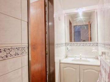 Dúplex: 3 dormitorios con patio, terraza y cochera - Villa Martelli