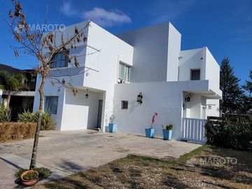 CASA EN VENTA Y ALQUILER DE TEMPORADA - SAN GABRIEL - MAROTO PROPIEDADES