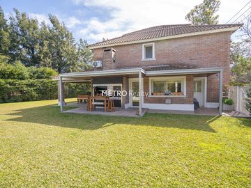 Casa en  Venta en Mayling Club de Campo