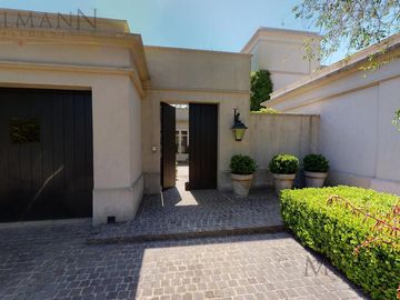 Casa en Estancias del Pilar | Mallmann Propiedades