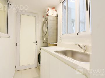 4 ambientes reciclado a nuevo con dependencia y cochera! A 100 m Alto Palermo!
