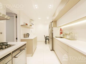 4 ambientes reciclado a nuevo con dependencia y cochera! A 100 m Alto Palermo!