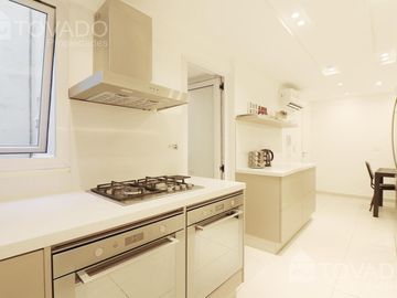 4 ambientes reciclado a nuevo con dependencia y cochera! A 100 m Alto Palermo!