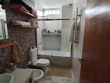 Excelente PH en Villa Urquiza reciclado a nuevo!