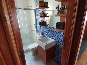 Excelente PH en Villa Urquiza reciclado a nuevo!