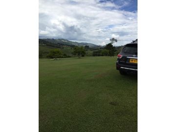VENTA HERMOSA FINCA EN RESTREPO VALLE WASI  8058253 CL