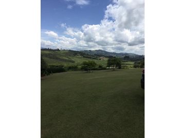 VENTA HERMOSA FINCA EN RESTREPO VALLE WASI  8058253 CL