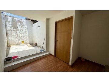 Casa esquinera con apartamentos y local en venta Barrio Nuevo Palmira