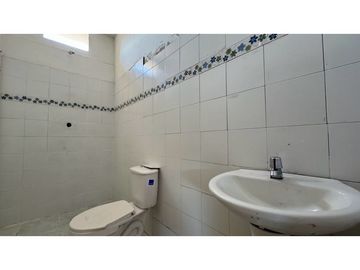 Casa esquinera con apartamentos y local en venta Barrio Nuevo Palmira
