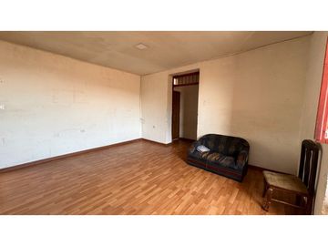 Casa esquinera con apartamentos y local en venta Barrio Nuevo Palmira