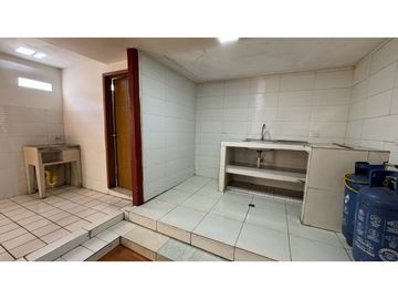 Casa esquinera con apartamentos y local en venta Barrio Nuevo Palmira