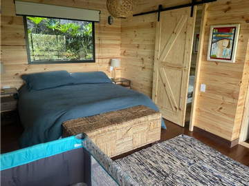 Venta casa o cabaña campestre con 4 habit. en el Retiro vereda Chuscal