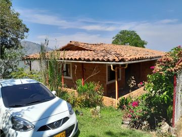 VENTA CASA FINCA VEREDA MESTIZAL SAN JERONIMO ANTIOQUIA