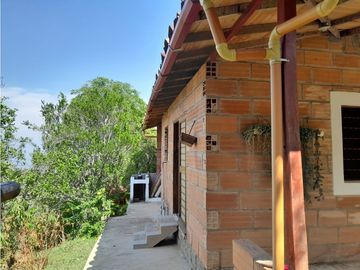 VENTA CASA FINCA VEREDA MESTIZAL SAN JERONIMO ANTIOQUIA