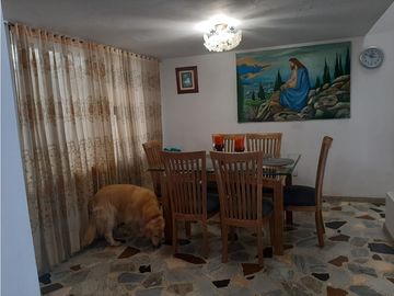 SE VENDE CASA AMPLIA SAN PABLO ZIPAQUIR