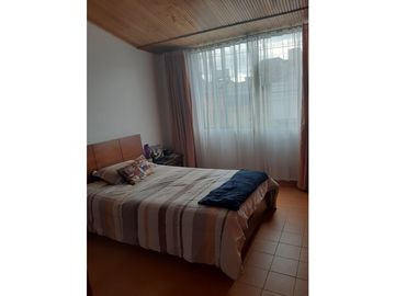 SE VENDE CASA AMPLIA SAN PABLO ZIPAQUIR